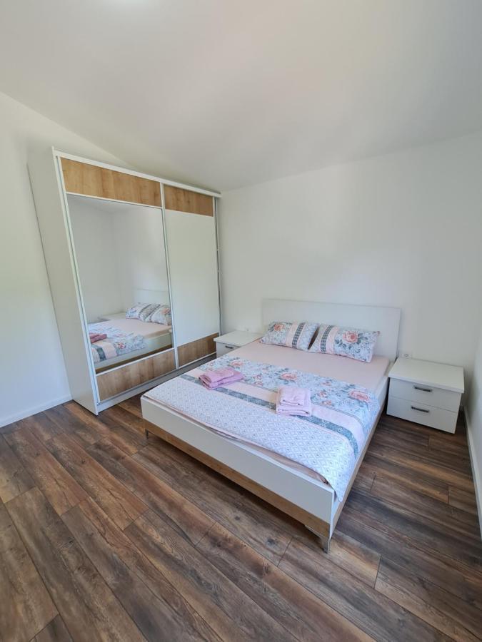 Apartmán Luxury Penthouse With Panoramic View Ulcinj Exteriér fotografie