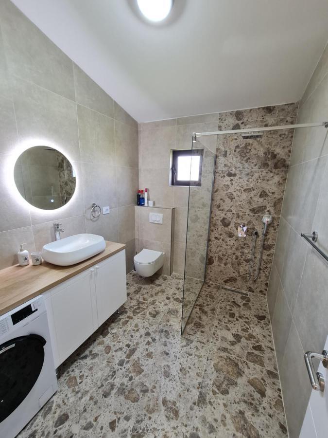 Apartmán Luxury Penthouse With Panoramic View Ulcinj Exteriér fotografie