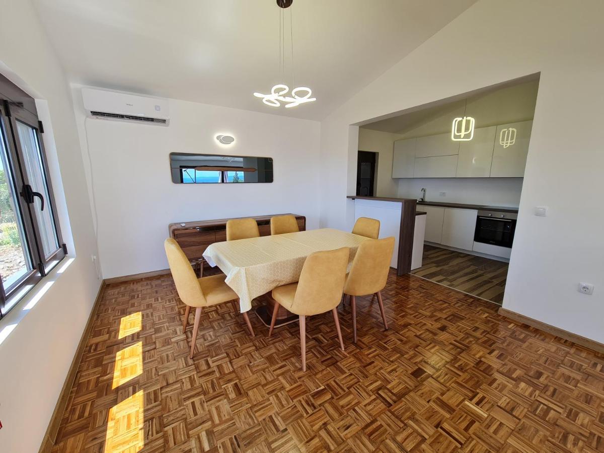 Apartmán Luxury Penthouse With Panoramic View Ulcinj Exteriér fotografie